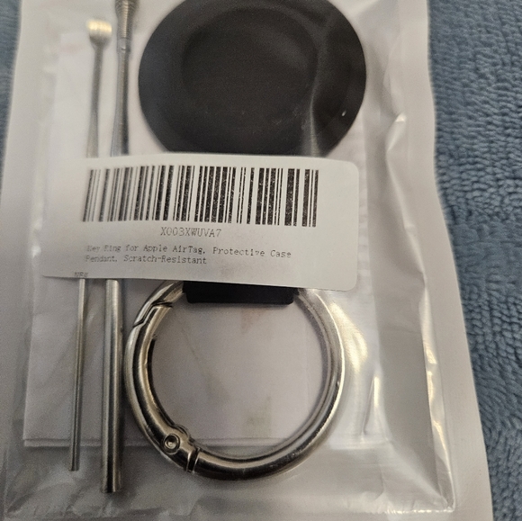 Apple Airtag Keyring (BLACK) - Picture 8 of 8